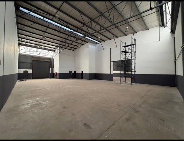 771M² WAREHOUSE TO LET IN RANDJESPARK